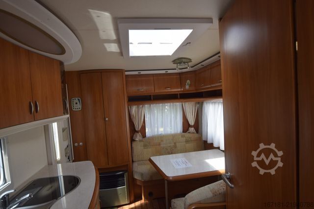 Caravan HOBBY Excellent 440 SF mit Vorzelt