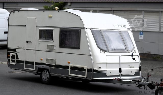 Caravan CHATEAU Calista 390 mit Vorzelt