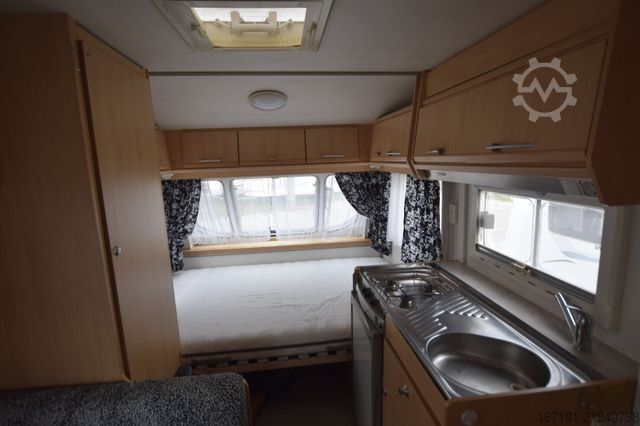 Caravan CHATEAU Calista 390 mit Vorzelt