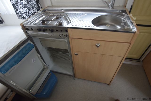 Caravan CHATEAU Calista 390 mit Vorzelt