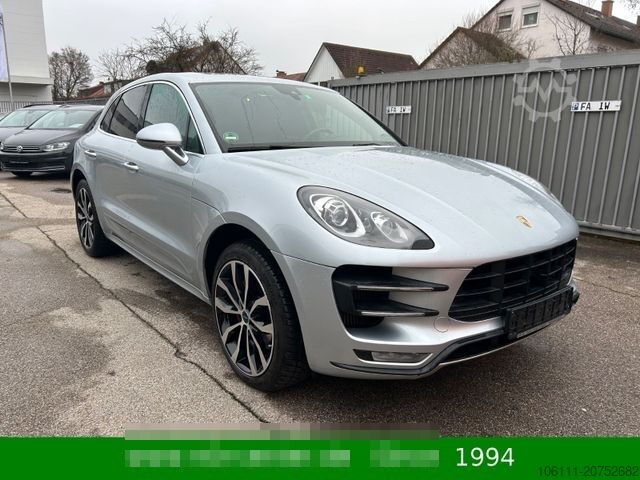 Pikap PORSCHE Macan Turbo 3,6L V6 PANO/BOSE/CARBON/ALCANTARA