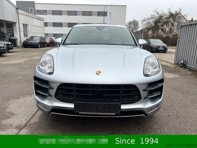 Pikap PORSCHE Macan Turbo 3,6L V6 PANO/BOSE/CARBON/ALCANTARA