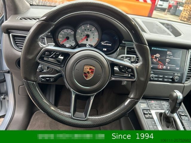 Pikap PORSCHE Macan Turbo 3,6L V6 PANO/BOSE/CARBON/ALCANTARA