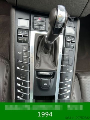 Pikap PORSCHE Macan Turbo 3,6L V6 PANO/BOSE/CARBON/ALCANTARA