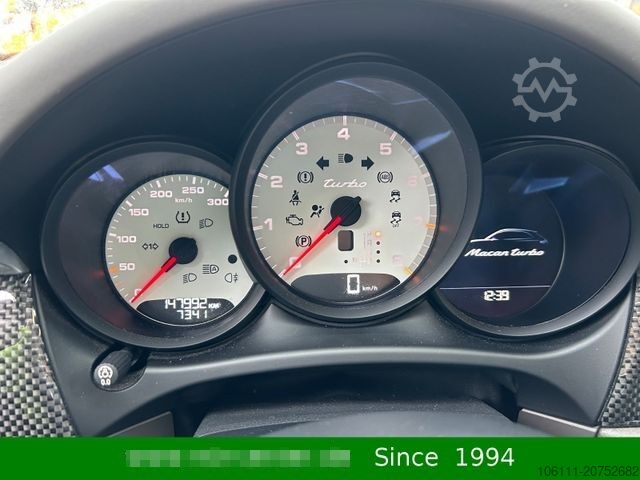 Pikap PORSCHE Macan Turbo 3,6L V6 PANO/BOSE/CARBON/ALCANTARA