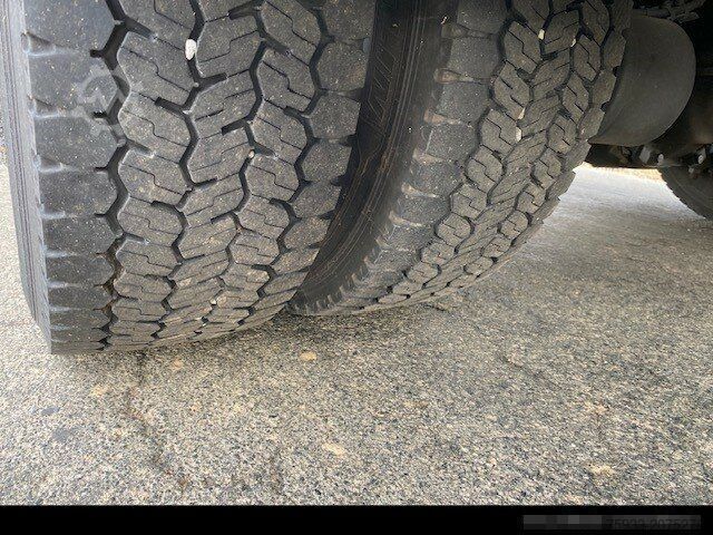 Kasa kamyoneti MERCEDES-BENZ Atego 818 4x2 Kühlk. 6,07m+LBW+Thermok. V800 Max