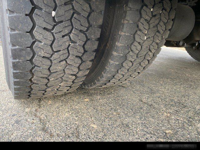 Soğutucu kasa panelvan MERCEDES-BENZ Atego 818 4x2 Kühlk. 6,07m+LBW+Thermok. V800 Max