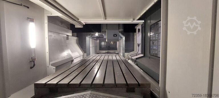 Fleroperationsmaskin YCM DCV 3016B