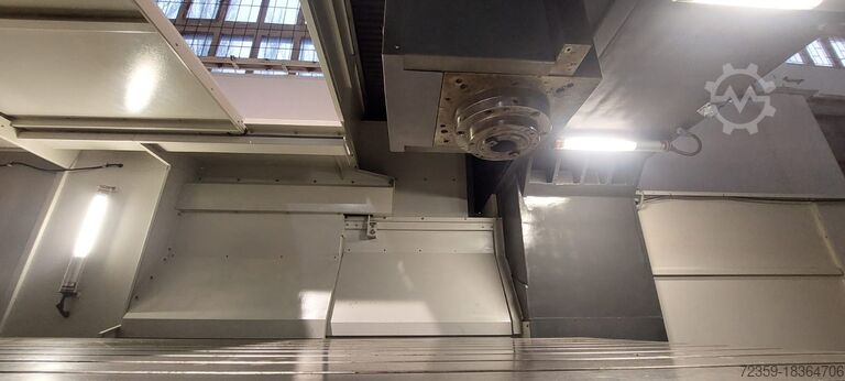 Fleroperationsmaskin YCM DCV 3016B