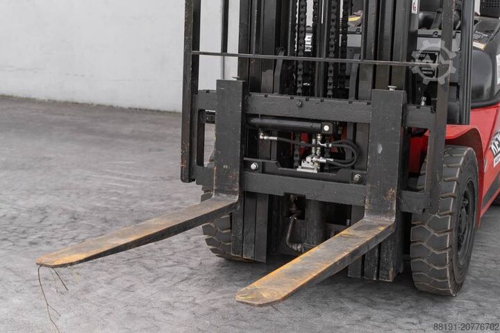 Wózek widłowy Manitou MI 25 D