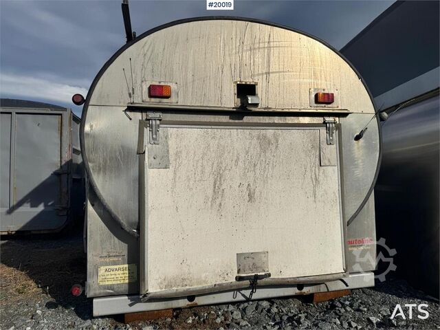 Zbiornik na ramie hakowej Tank on hook frame