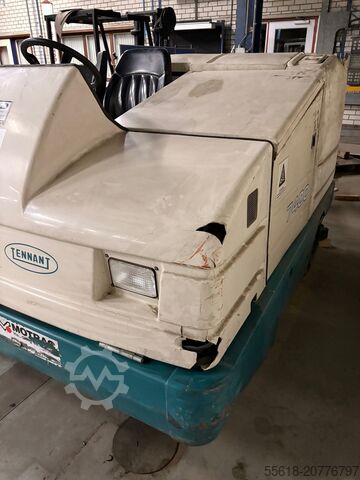 Szorowarka automatyczna Tennant 7400