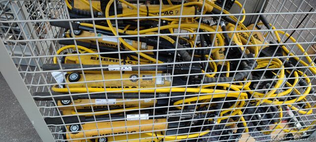 Hidraulikus kézi szivattyúk Lukas Enerpac