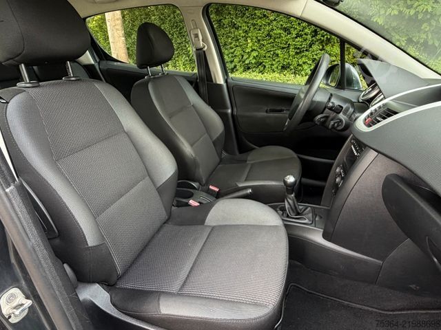 Bestelwagen PEUGEOT 207 Tendance  1.4  VTi 70 kw 5 Türig Klima Eu5