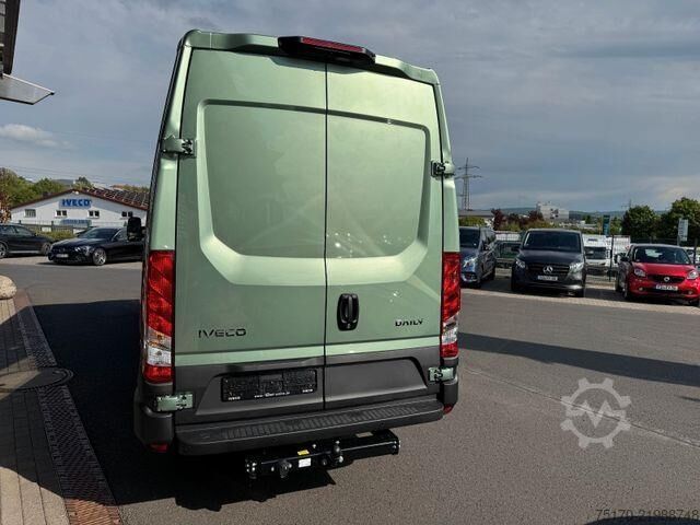 Carrinha de tejadilho alto Iveco Daily 35S18 HA8 3.0L *R4.100mm*Automatik*AHK*LED