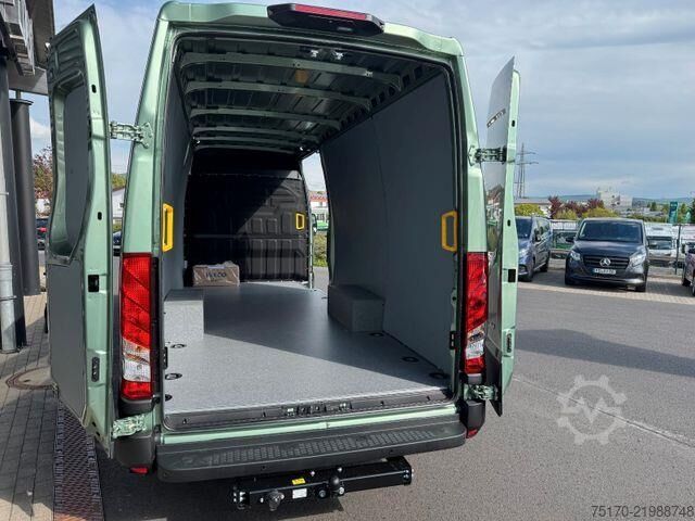 Carrinha de tejadilho alto Iveco Daily 35S18 HA8 3.0L *R4.100mm*Automatik*AHK*LED