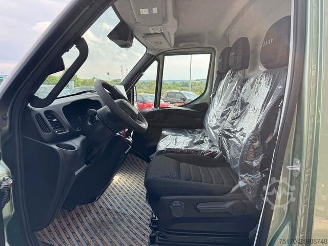 Carrinha de tejadilho alto Iveco Daily 35S18 HA8 3.0L *R4.100mm*Automatik*AHK*LED