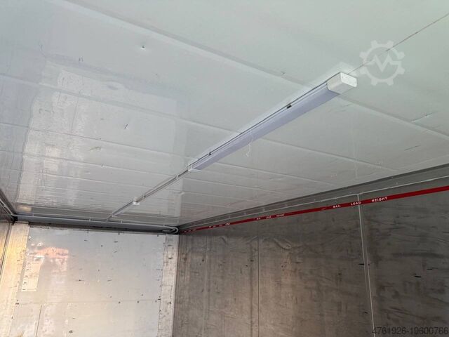 Gekoelde container Other 20' Licht, Flachfußboden, PVC, Trennwand