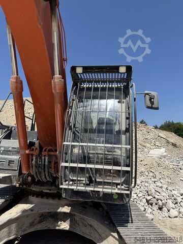 Excavator pe șenile Hitachi ZX250LCN-7