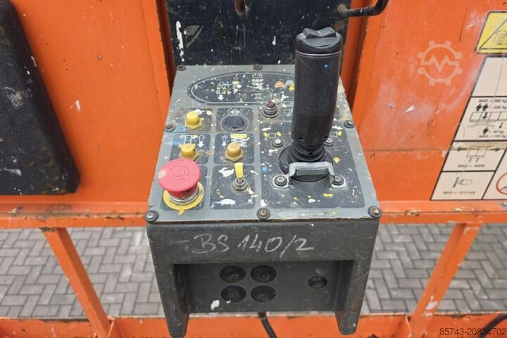 Ascensore a forbice JLG M4069 Hybrid, 14.2m Working Height, 360kg Capacity