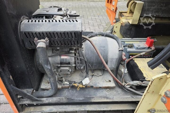 Ascensore a forbice JLG M4069 Hybrid, 14.2m Working Height, 360kg Capacity