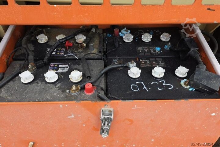 Ascensore a forbice JLG M4069 Hybrid, 14.2m Working Height, 360kg Capacity