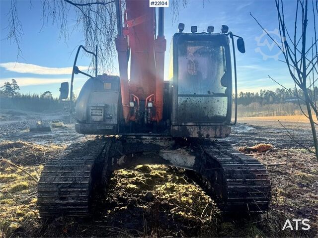 Crawler excavator Hitachi ZX225USRLC-3 crawler excavator with rototilt and 2