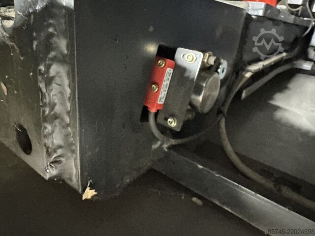 V ( 5213 ) - Wire Guidance !! DOUBLE steering !! Triplex FFL LINDE V ( 5213 ) - Wire Guidance !! DOUBLE steering !! Triplex FFL