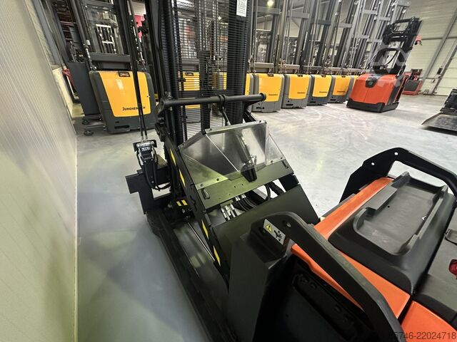SWE 120 XR * DEMO !! REACH - MÁSTIL + Horquillas Inclinables + Desplazamiento Lateral !! TOYOTA SWE 120 XR * DEMO !!  REACH - MAST  +  Tilting Forks + S.S.  !!
