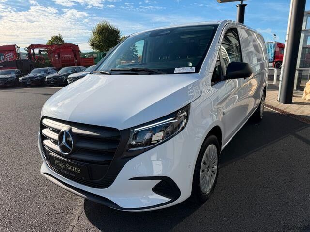 Mercedes-Benz Vito 116 CDI, boîte automatique 9G, climatisation, caméra, attelage 2,5 t Mercedes-Benz Vito 116 CDI 9G Klima Kamera AHK2,5to