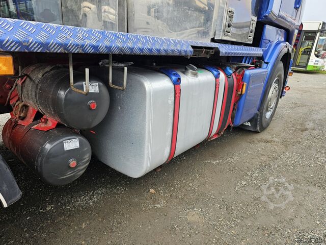 Tractora standard SCANIA R620LB6X4HHA V8 Manuell PTO Blatt/Luft