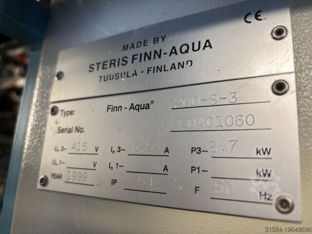 Destilador de água de múltiplos efeitos Steris Finn Aqua 200-3S