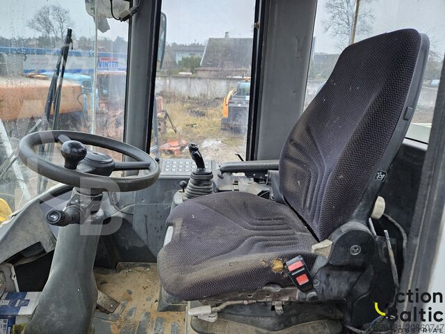 Lastare Liebherr L 544 2Plus2