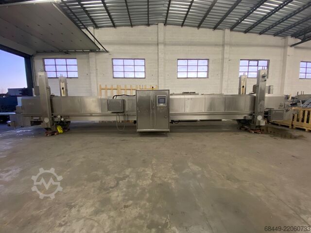 Vleesverwerkingsmachine GEA-CFS Hete-lucht-tunnel, Type FLC 14000/600