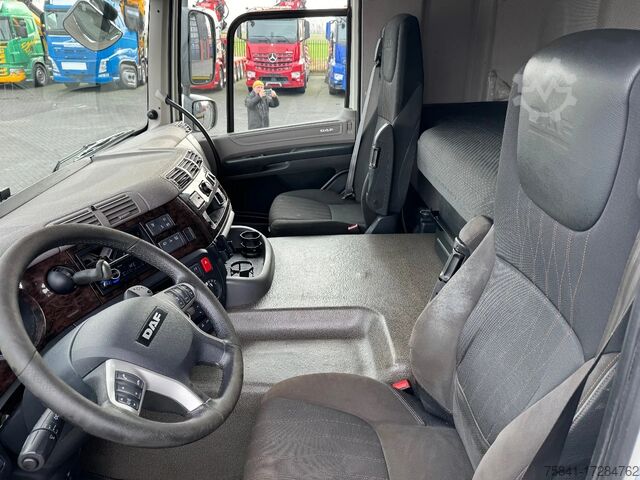 Kampókaros rendszer DAF CF 85.480 8x2 Haakarm + HIAB 232 E-5 Hipro