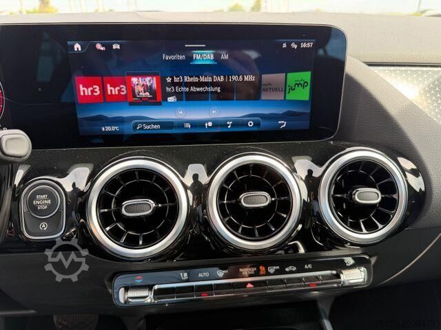 Πλατφόρμα φόρτωσης Mercedes-Benz GLA 200 d Progressive AHK+TOTW+R-Kamera+Carplay