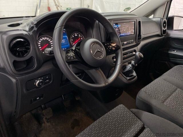 High-roof van Mercedes-Benz Vito 116 CDI 3200 Klima Kamera LED AHK