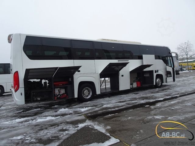 Távolsági autóbusz SCANIA Touring 55 Sitze