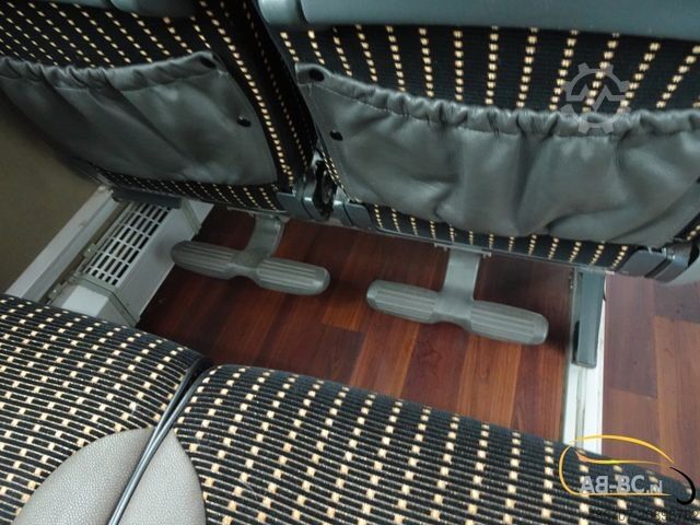 Távolsági autóbusz SCANIA Touring 55 Sitze
