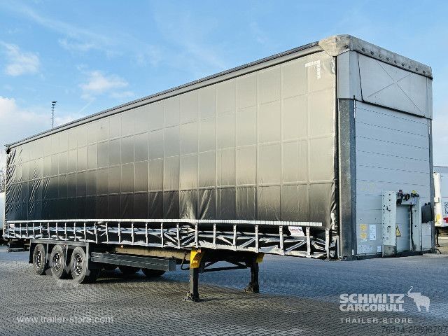 Nyitott ponyvás félpótkocsi Schmitz Cargobull Curtainsider Mega Getränke