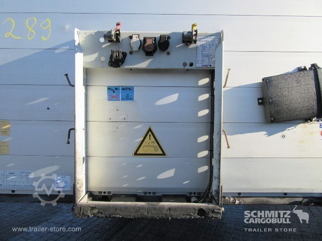 Nyitott ponyvás félpótkocsi Schmitz Cargobull Curtainsider Mega Getränke