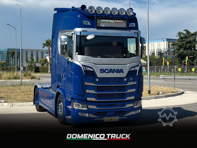 Tractor estándar SCANIA 590 S FULL PNEUMATIC