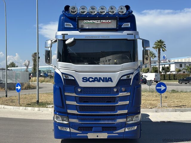 Tractor estándar SCANIA 590 S FULL PNEUMATIC