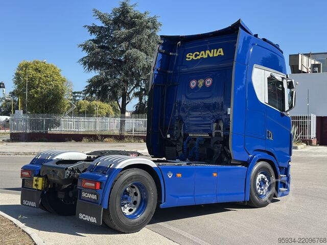 Tractor estándar SCANIA 590 S FULL PNEUMATIC