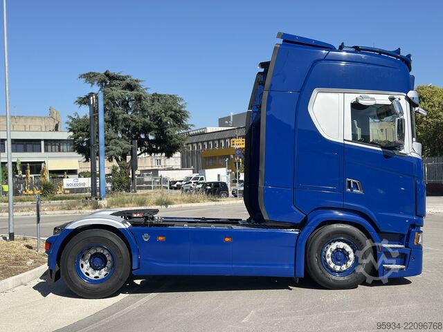 Tractor estándar SCANIA 590 S FULL PNEUMATIC