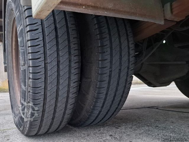 Panelová dodávka IVECO DAILY 60C18 BOX + SPONDA