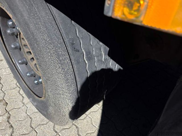Ανοιχτό ημιρυμουλκούμενο με μουσαμά KRONE Mega Gardine mit Hubdach,Pal-Anschlag li+re