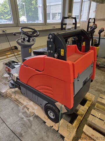 Kehrsaugmaschine Hako Sweepmaster B980 RH