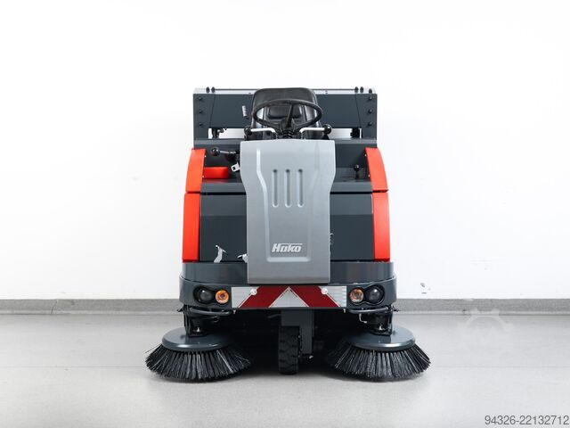 Balayeuse Hako Jonas 1200 D Hako Jonas 1200 D Diesel - 735mth - 13200m²/h
