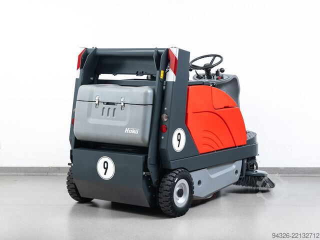 Balayeuse Hako Jonas 1200 D Hako Jonas 1200 D Diesel - 735mth - 13200m²/h